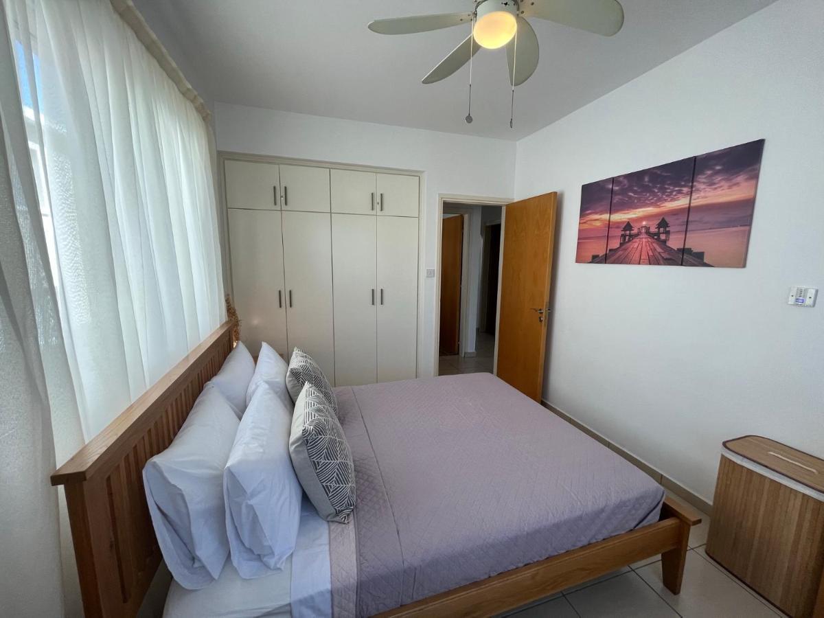 Beautiful 2 Bed Apartment In Peyia Valley, Paphos Exterior foto