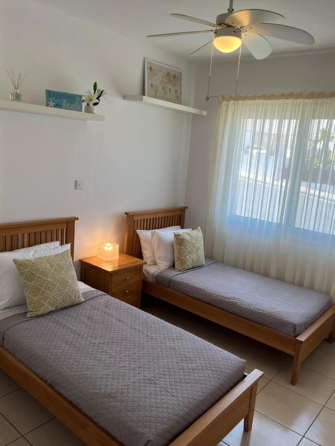 Beautiful 2 Bed Apartment In Peyia Valley, Paphos Exterior foto