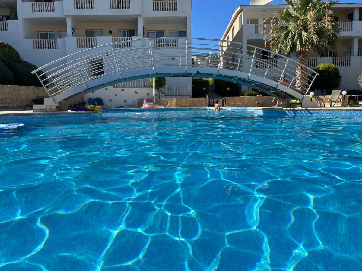 Beautiful 2 Bed Apartment In Peyia Valley, Paphos Exterior foto